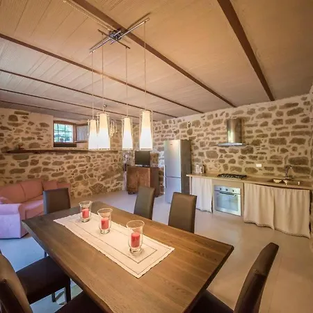 Casale Torre Madre Semesterbostad *